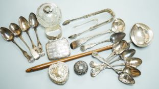 An 18th century silver toddy ladle, with wooden handle(a.f.) and a group of small silver including