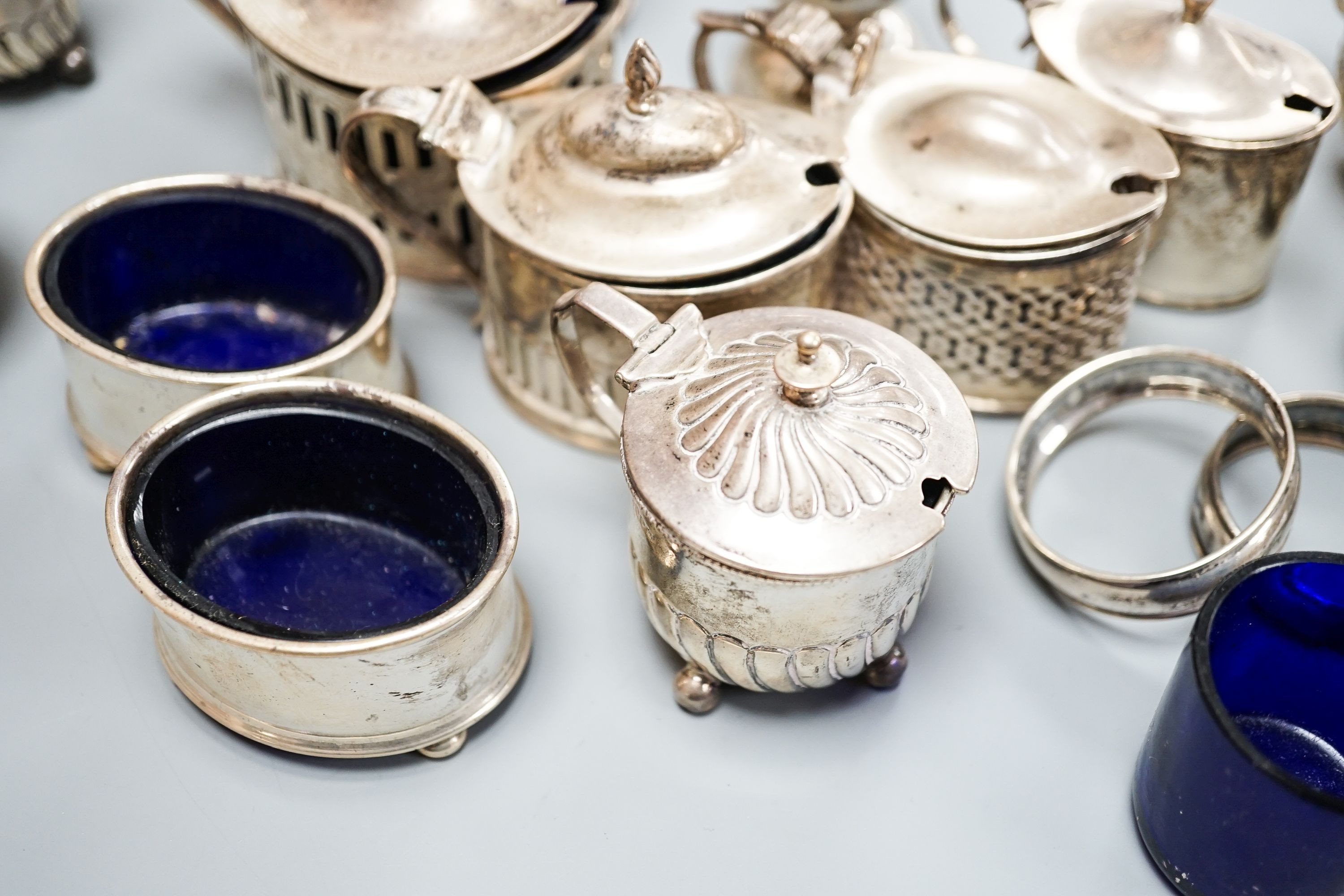 A mixed group of assorted mainly early 20th century silver condiments, including mustard pots, salts - Image 5 of 5