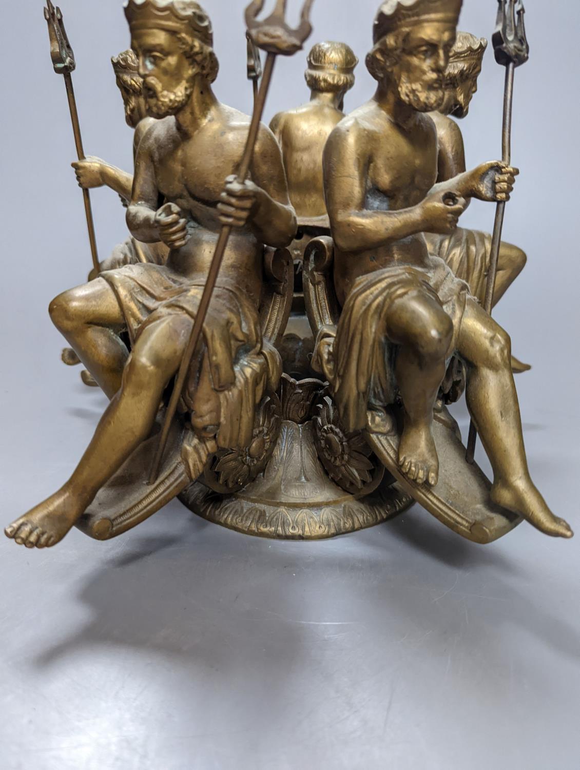 A cast bronze Neptune centrepiece, 20cm - Image 3 of 4