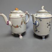 Two late 18th/early 19th century Ludwigsburg teapots and covers, 17cm