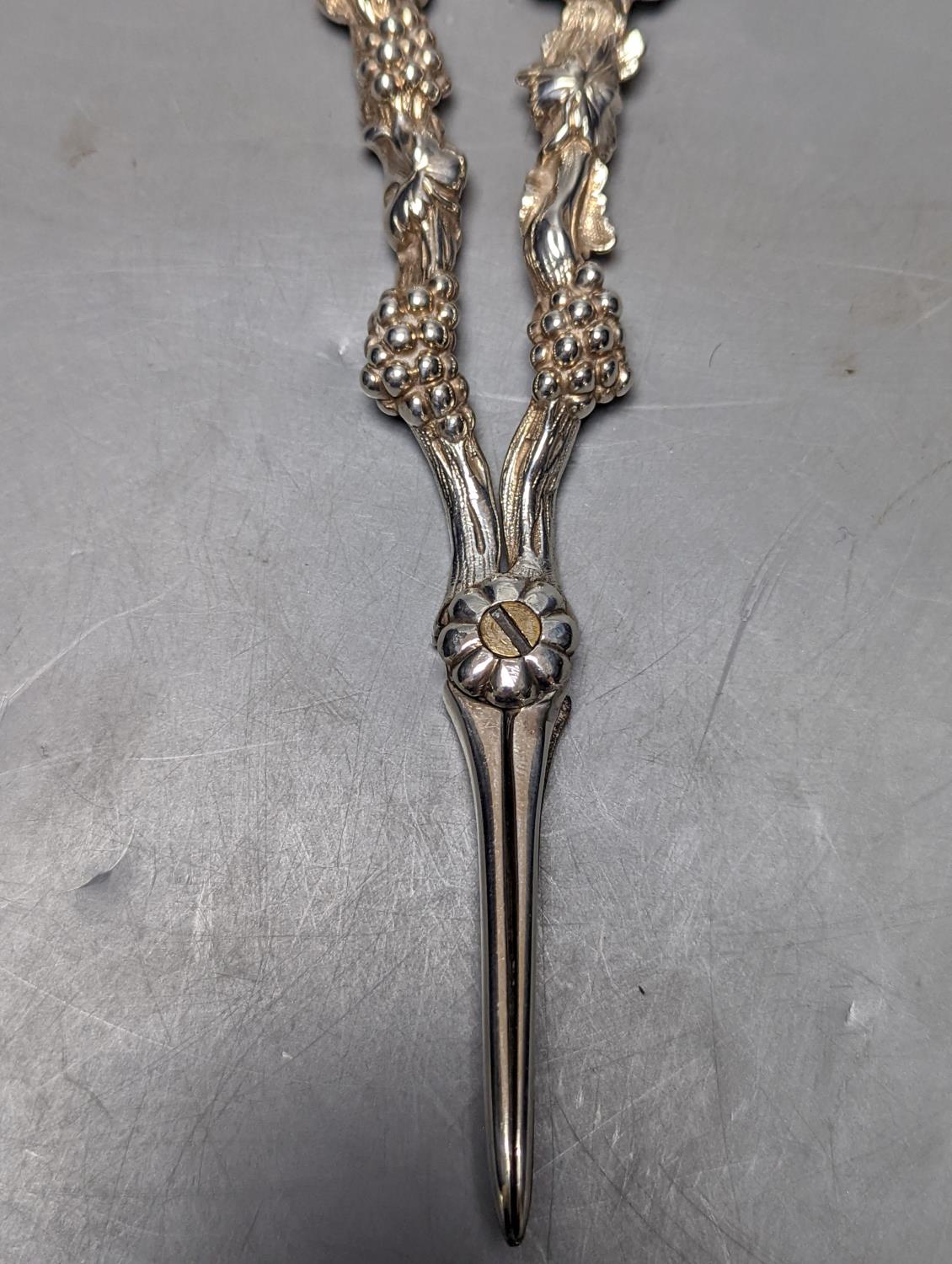 A pair of Victorian silver grape shears, London, 1844?, 18cm, gross 132 grams. - Image 3 of 3