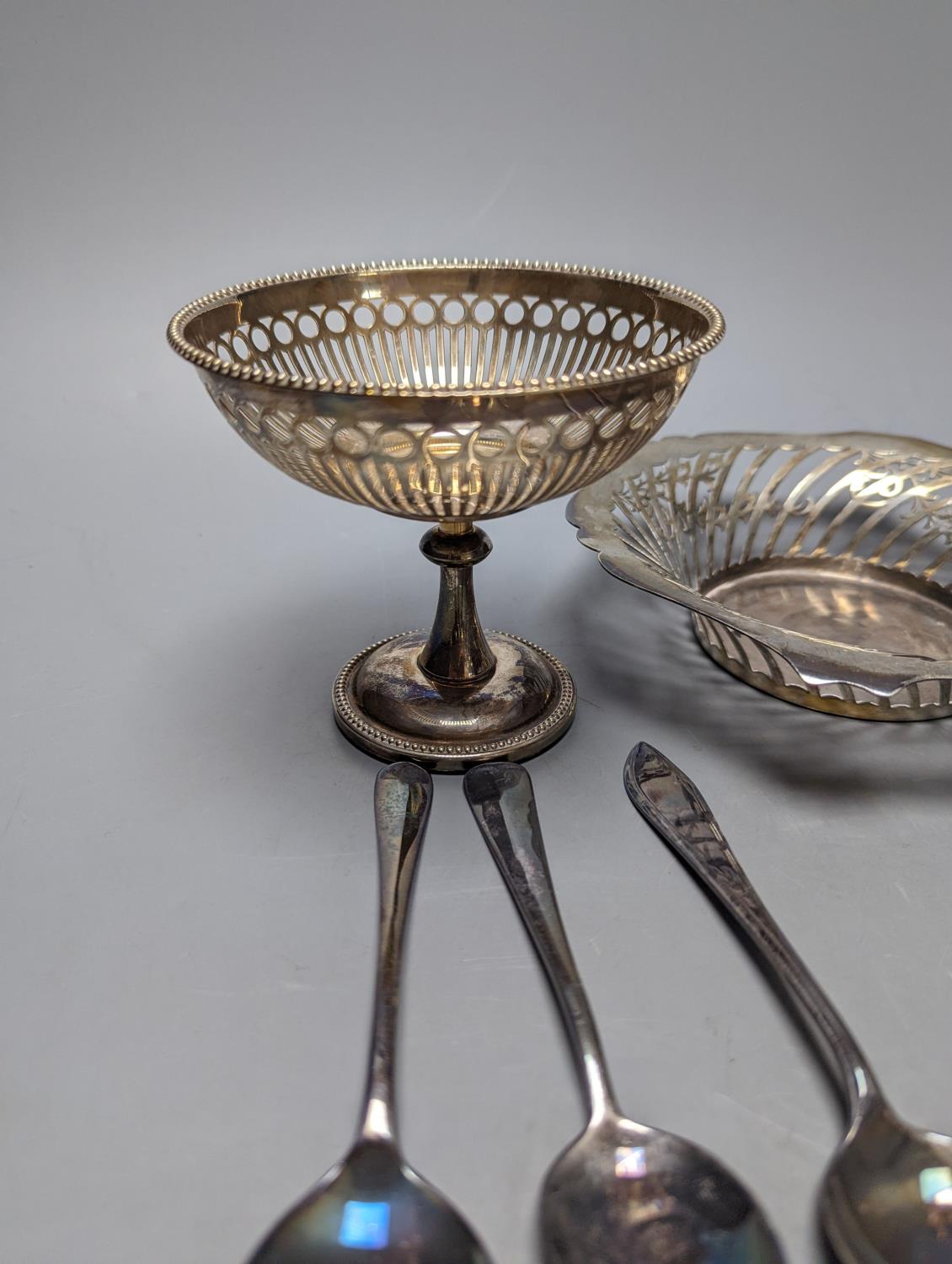 A George V pierced silver bowl, 18.1cm a Dutch white metal beaker and six items of Dutch white metal - Image 2 of 6