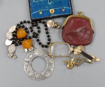 Mixed jewellery including two 9ct gold studs, a 9ct gold and enamel brooch, gross 5 grams and