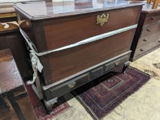 A George III mahogany mule chest, length 128cm, depth 63cm, height 103cm