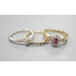 Three assorted 9ct gold and gem set dress rings including a solitaire diamond ring, size I, gross