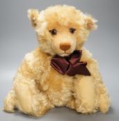 A Steiff teddy bear, 2000, with box and certificate, Limited Edition 43cm