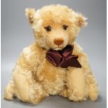 A Steiff teddy bear, 2000, with box and certificate, Limited Edition 43cm