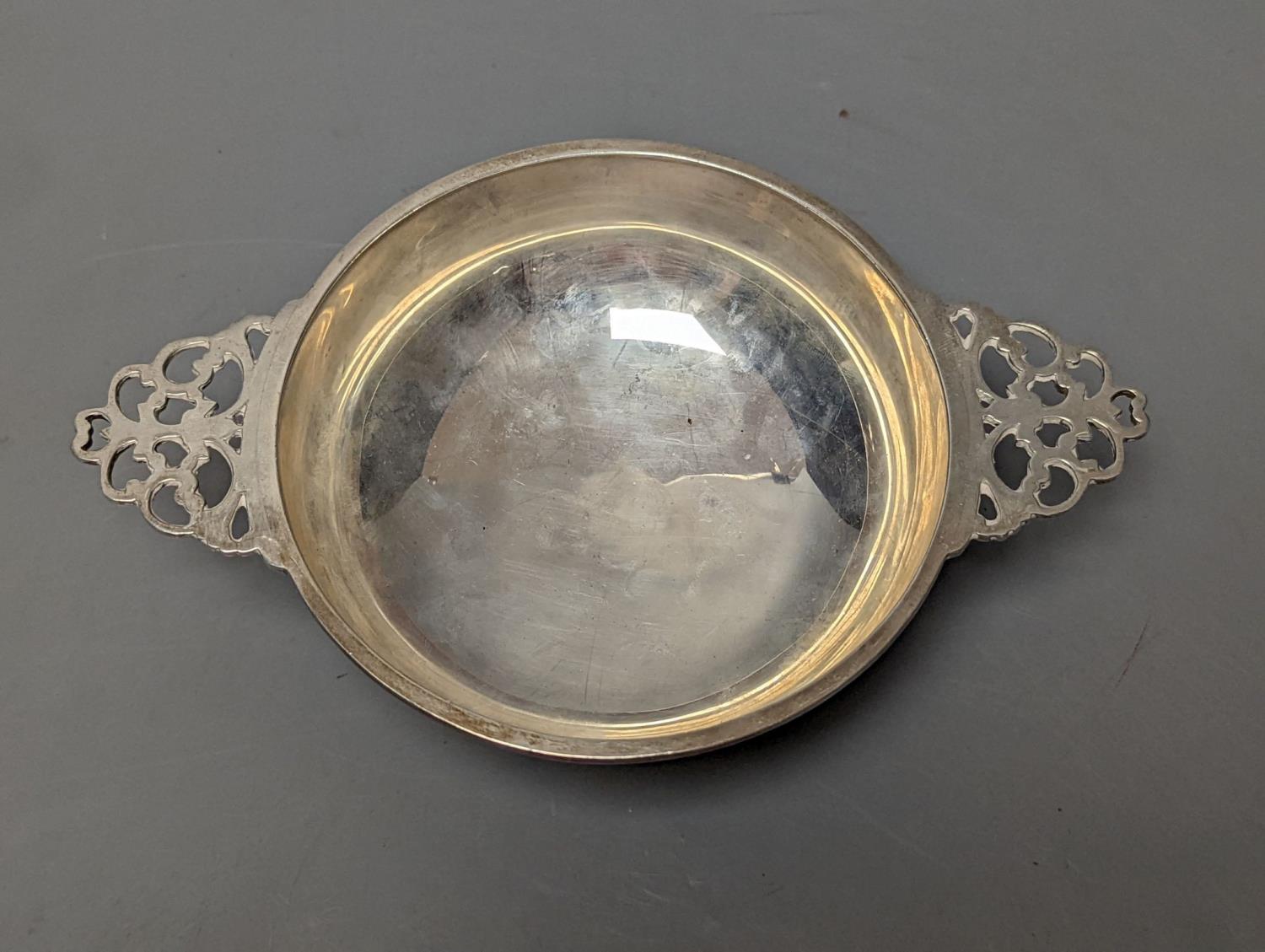 A George VI Scottish silver silver quaich, with pierced handles and engraved inscription, by H.D. - Image 2 of 2