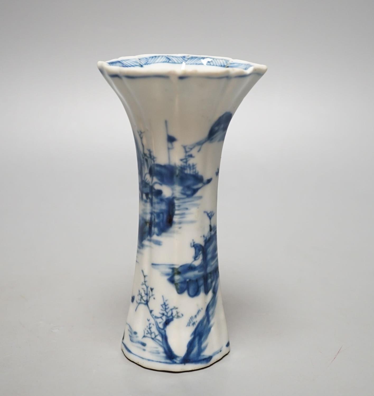 A Chinese blue and white small-petal lobed vase, Kangxi period, 14cm