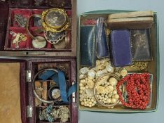 A quantity of assorted Victorian and later jewellery including costume and filigree and a 19th