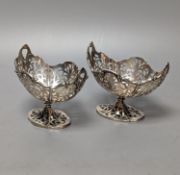 A pair of George V pierced silver boat shaped bonbon dishes, by Henry Matthews, Birmingham, 1920,