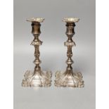 A pair of Victorian silver candlesticks by John Knowles & Sons, Sheffield, 1862, height 23cm,