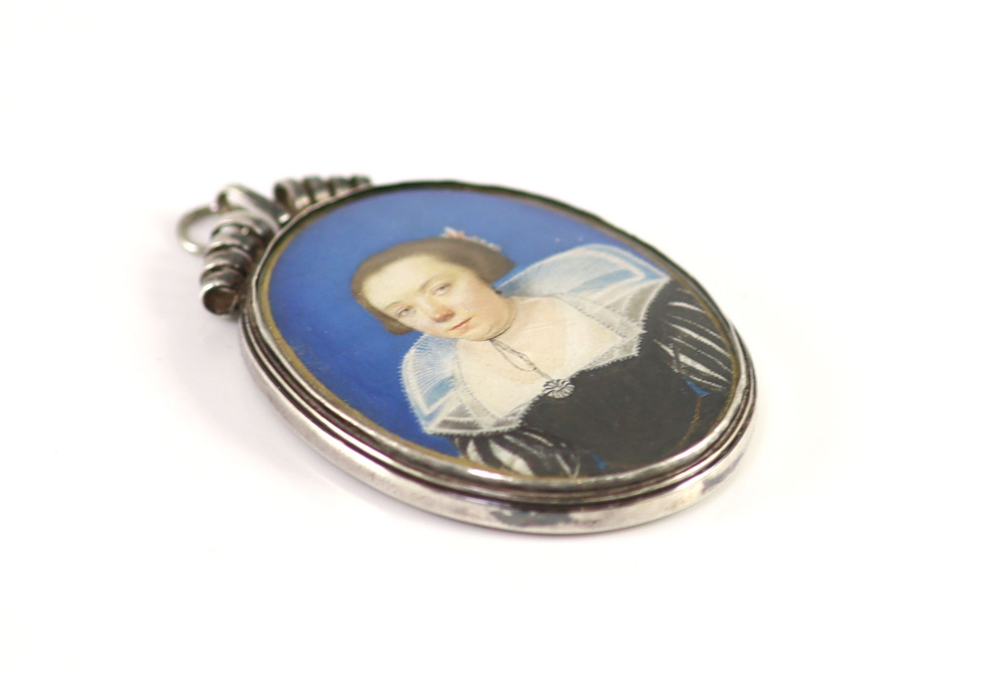 17th century English School Portrait miniature of a lady wearing a black dress with lace collar - Image 2 of 3