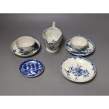 A Worcester blue and white sauceboat, two tea bowls and saucers and single saucer. (7)