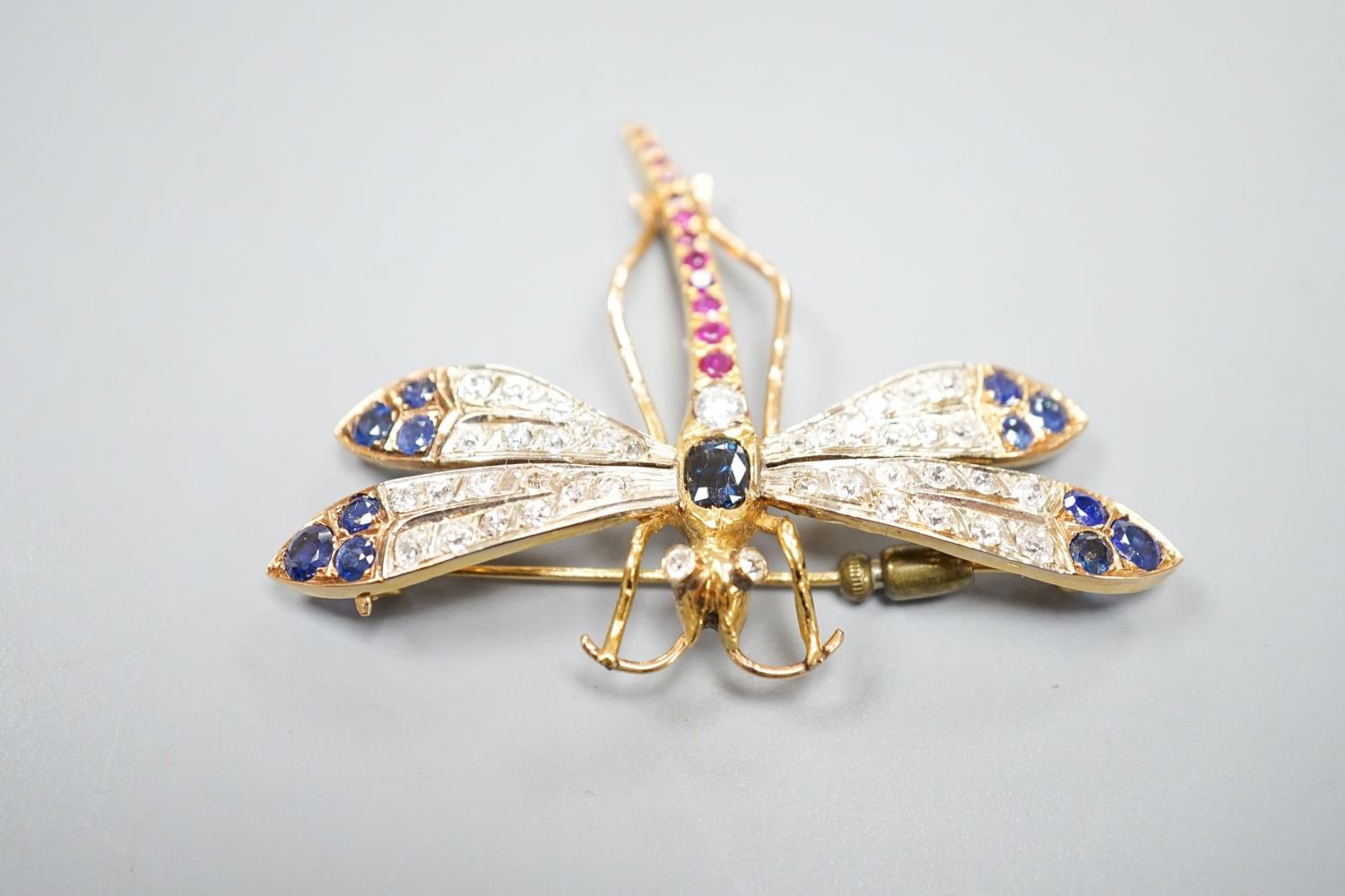 A Victorian style 14k, ruby, sapphire and diamond set dragonfly brooch, 47mm, gross weight 18.5 - Image 4 of 5