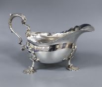 A late Victorian silver sauceboat, Nathan & Hayes, Chester, 1895, 18.5cm, 11.5oz.