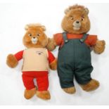 A Teddy Ruxpin 1950's, good condition, Musical Play Tapes Animatronic, has box, literature and