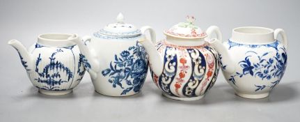 Four Worcester teapots, two with covers, 14cm