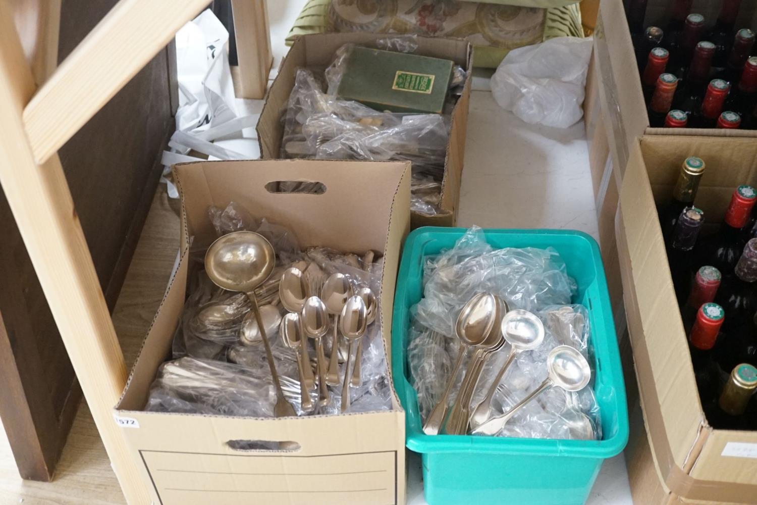 A large quantity of silver plated flatware - Image 5 of 5