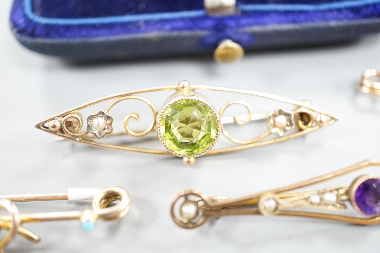 Five assorted early 20th century yellow metal and gem set brooches, including one 9ct and one with - Image 4 of 7