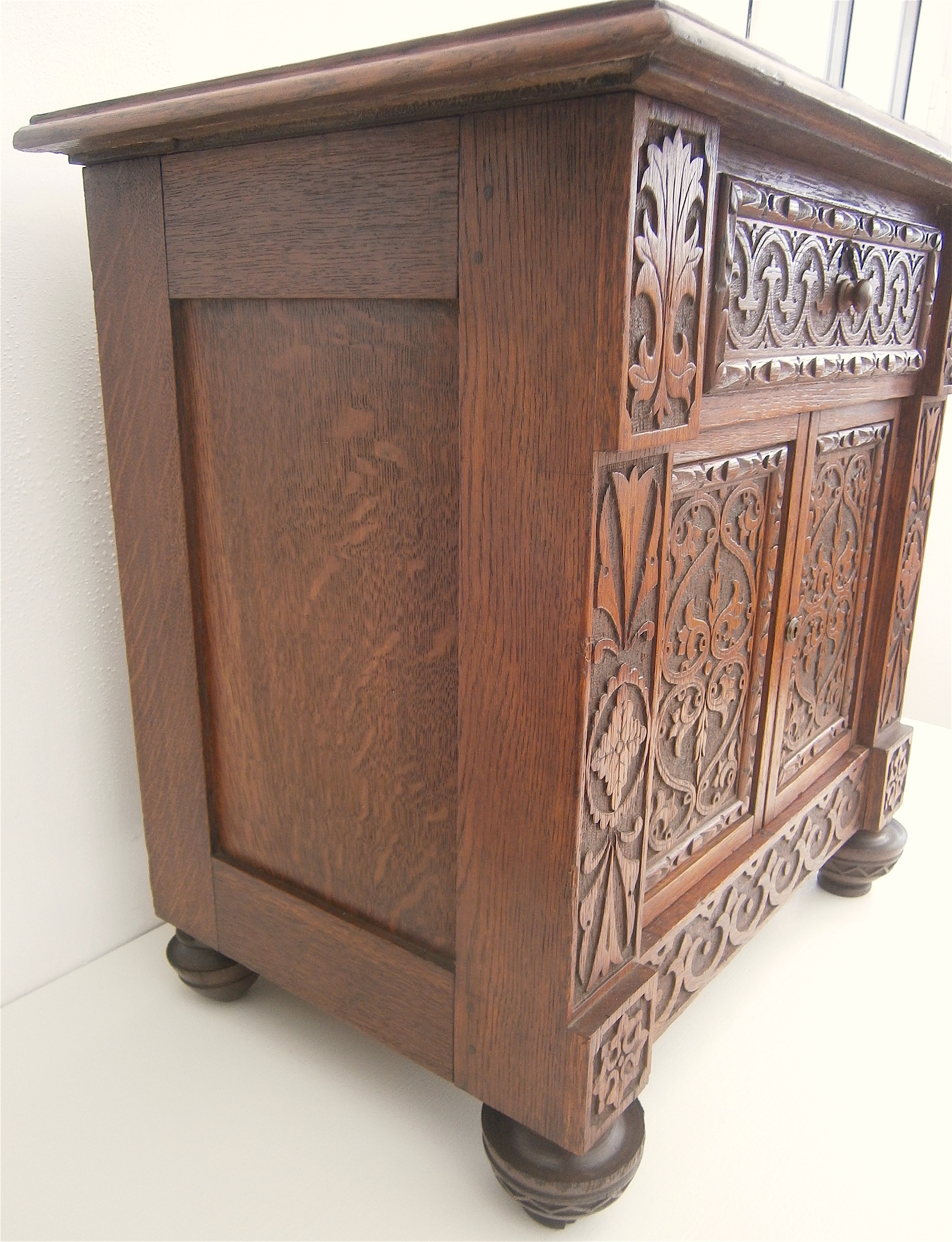 A Victorian carved oak table top collector's cabinet, width 58cm, depth 37cm, height 56cm - Image 3 of 9