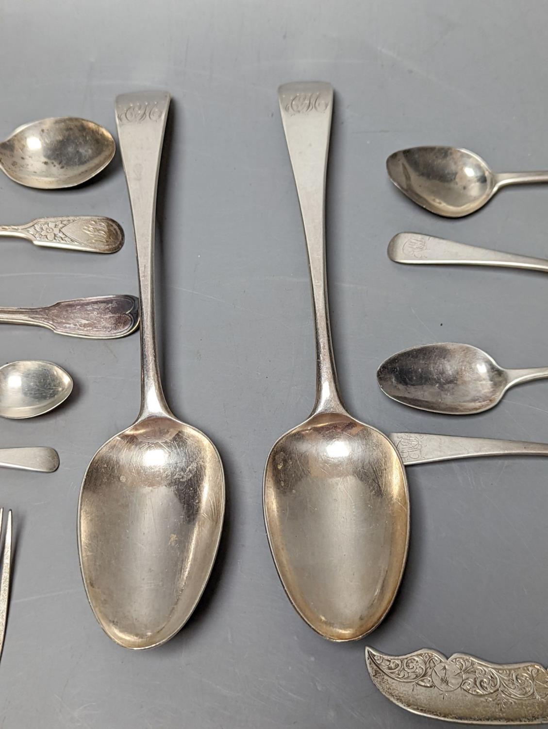 A small quantity of assorted mainly 19th century silver flatware including a pair of George III - Image 4 of 6