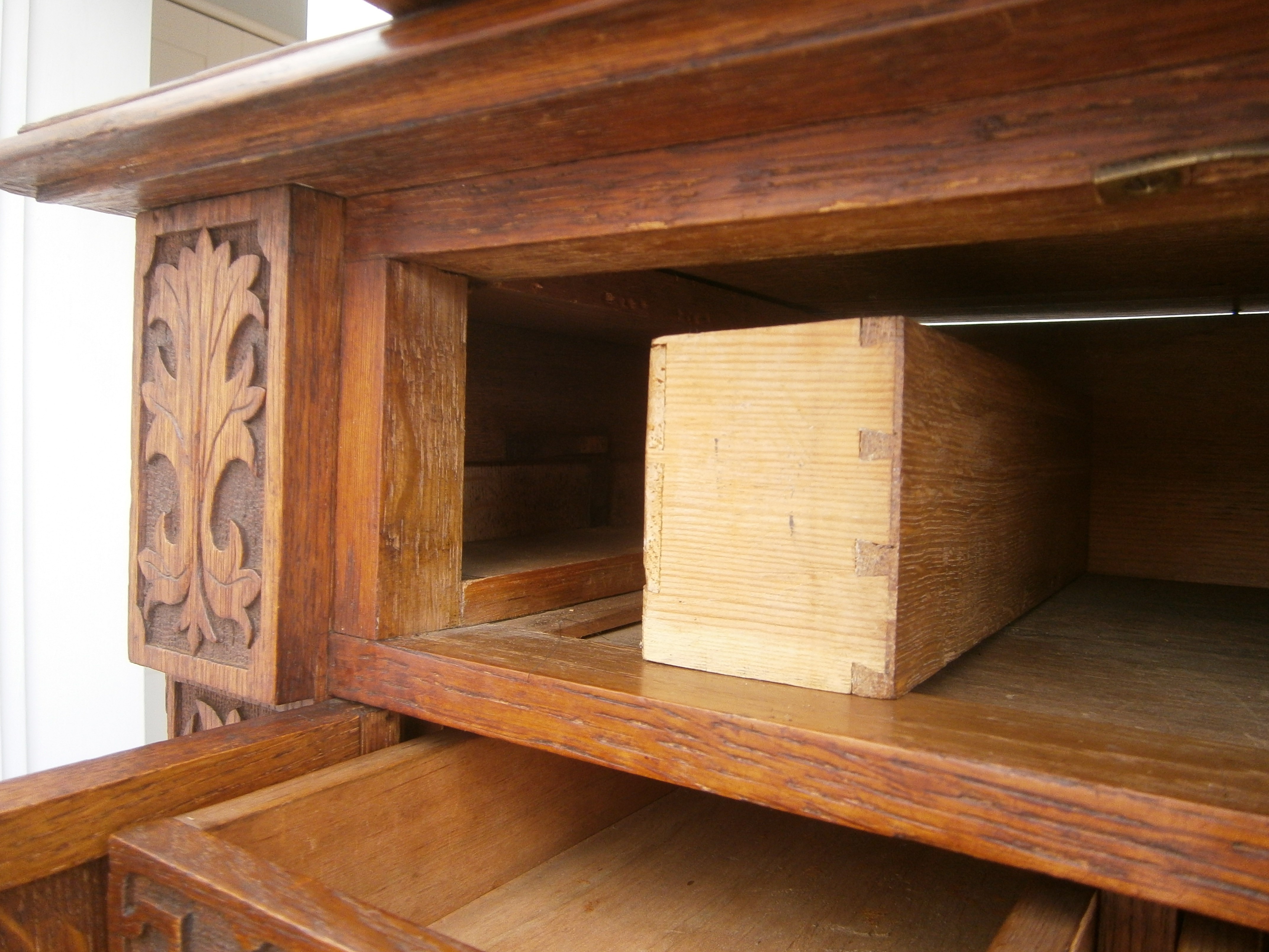 A Victorian carved oak table top collector's cabinet, width 58cm, depth 37cm, height 56cm - Image 6 of 9