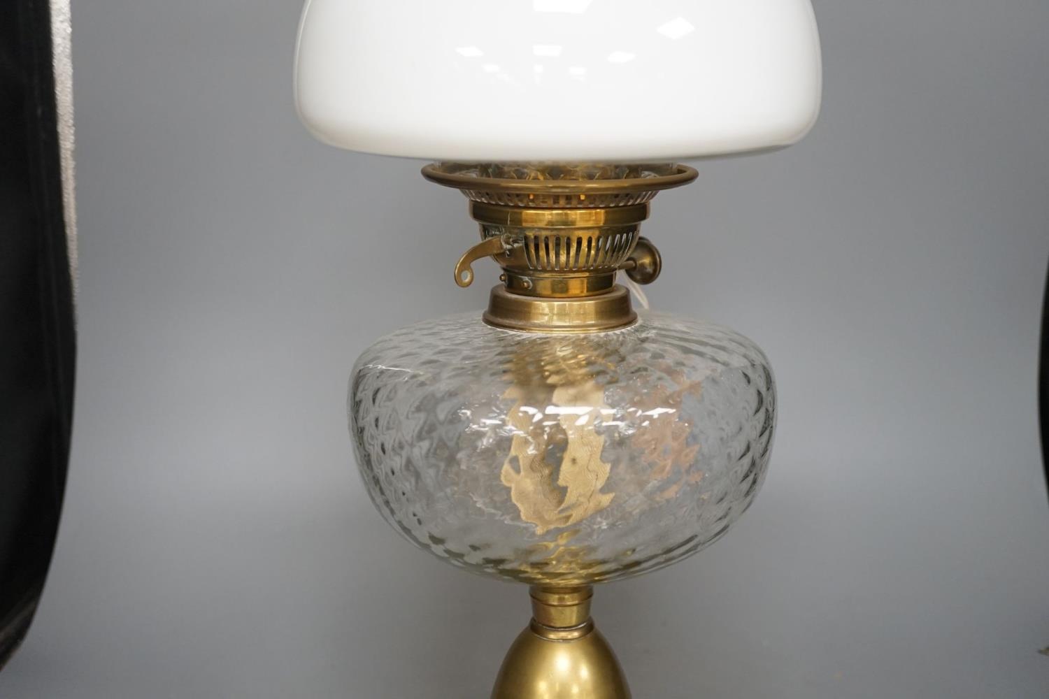 A brass oil lamp with opaque shade 60cm total height - Image 3 of 5