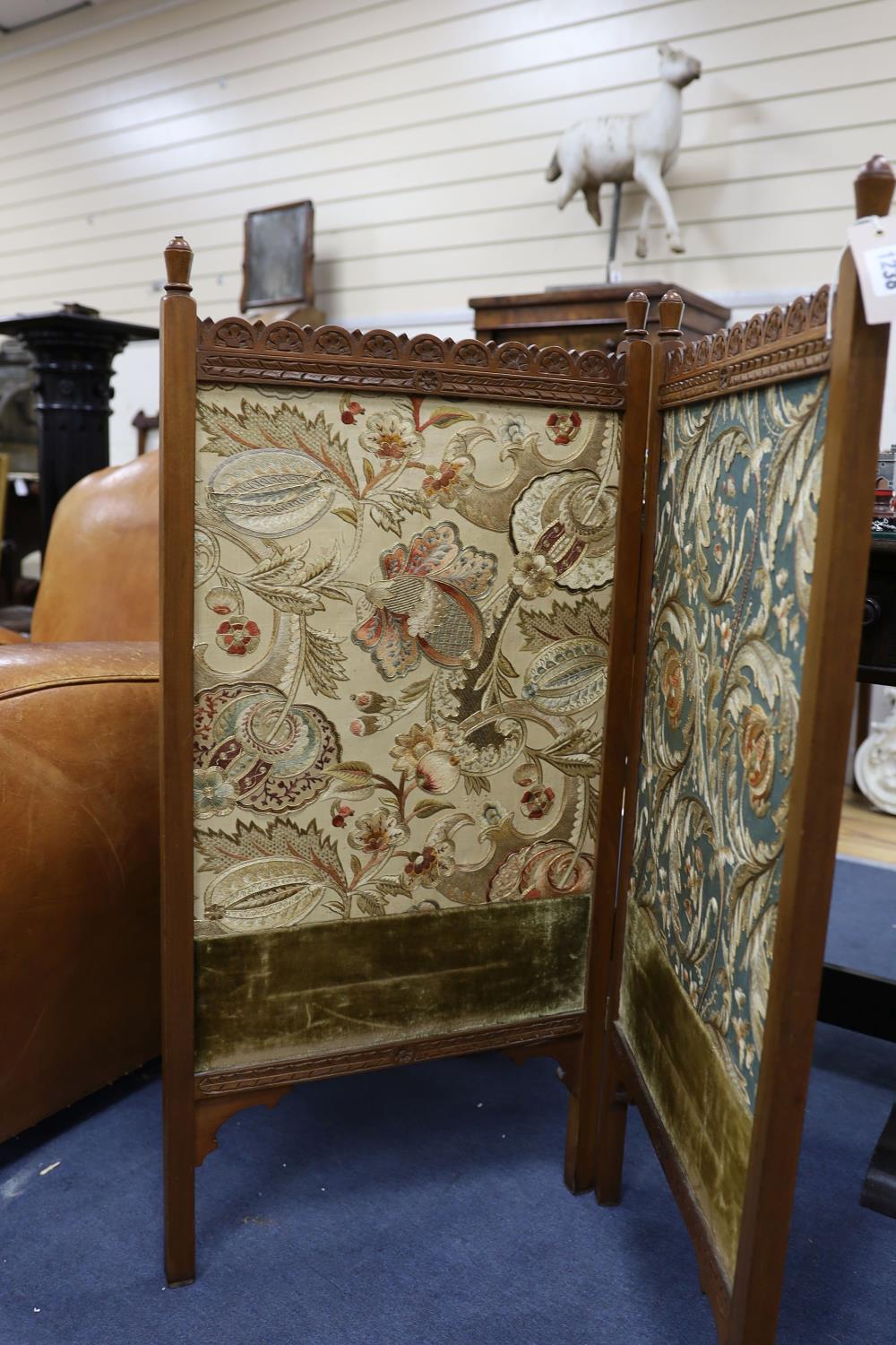 An Arts and Crafts Morris-style embroidered two-fold mahogany framed screen, each panel width - Image 2 of 3