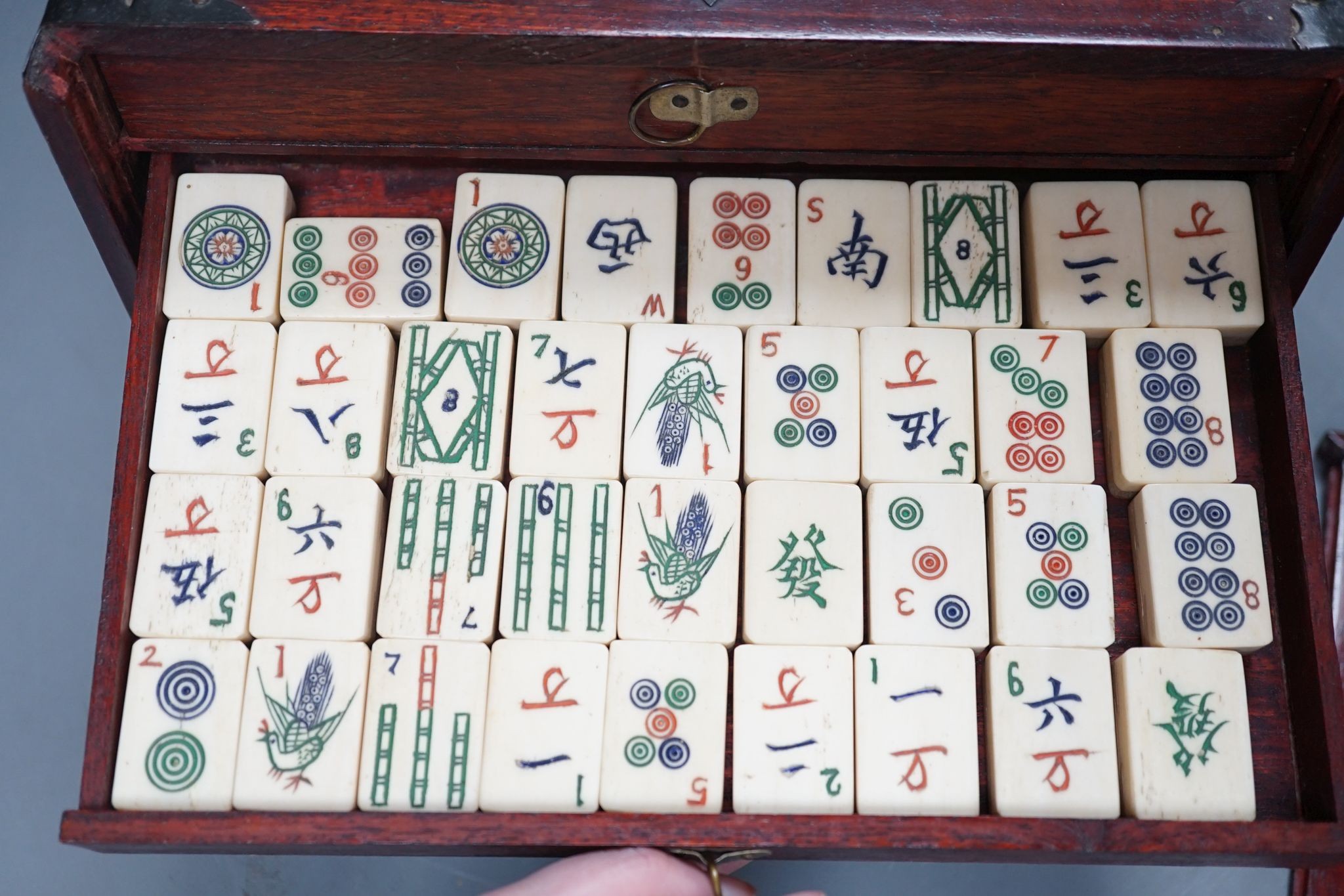 A MahJong set and a Chinese brass mounted card case.MahJong set, 15.5 cms high x 23.5 cms wide. - Image 11 of 12
