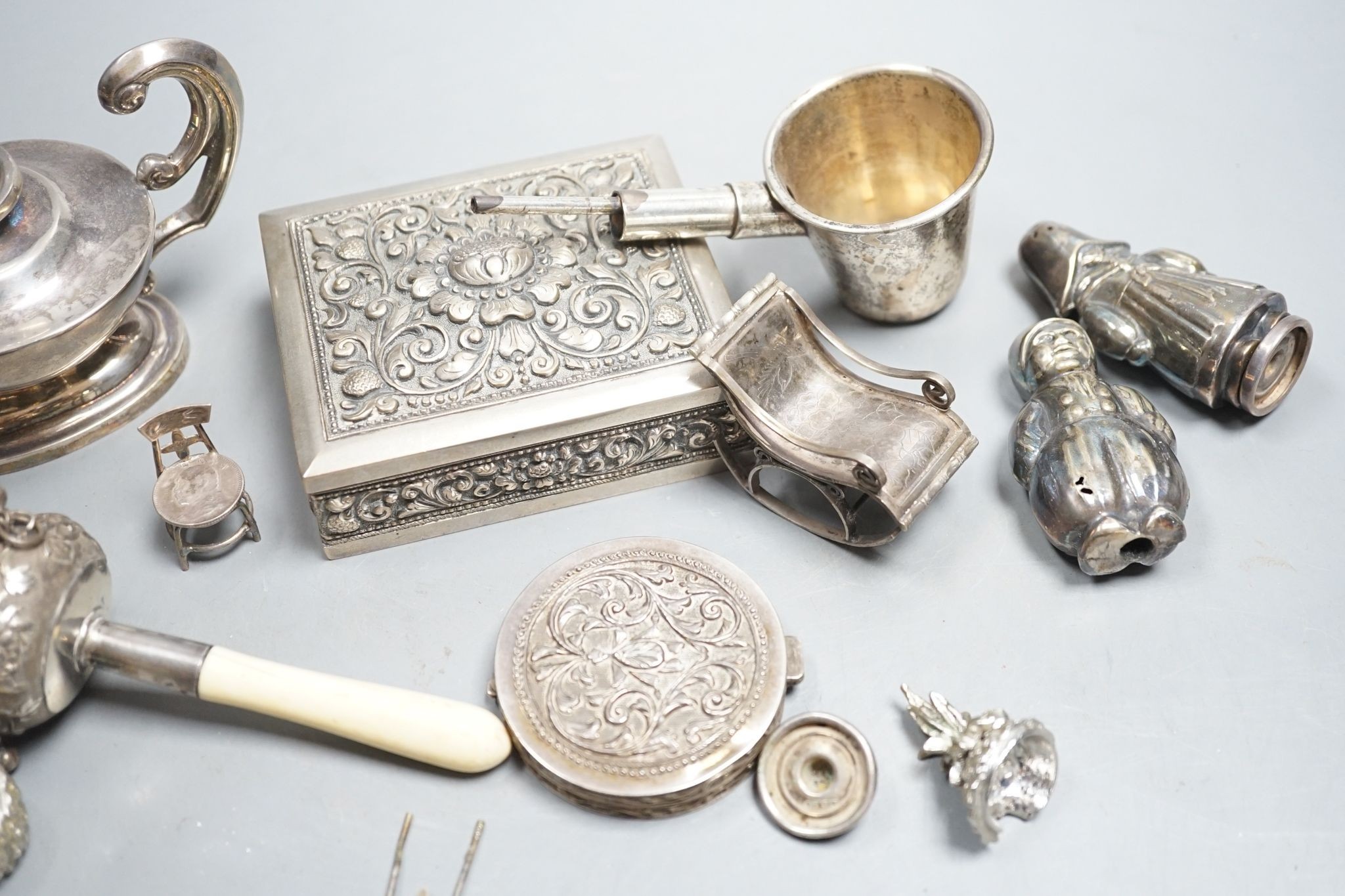 A group of small continental white metal items including a 800 compact, coin mounted miniature - Image 3 of 5