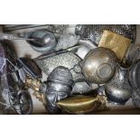 A collection of mixed metalware and collectables