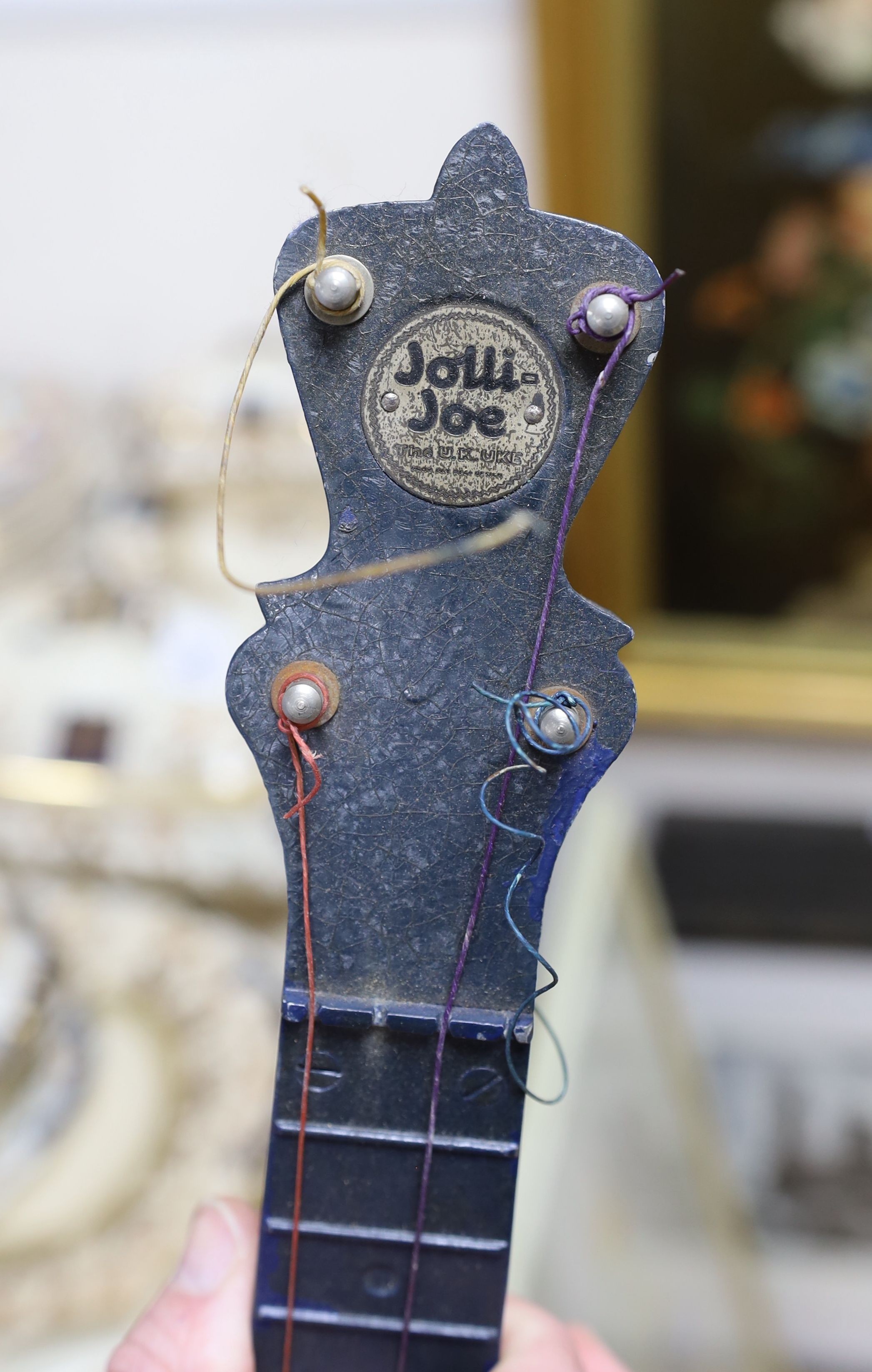 A cased Jolli Joe banjo - Image 3 of 3