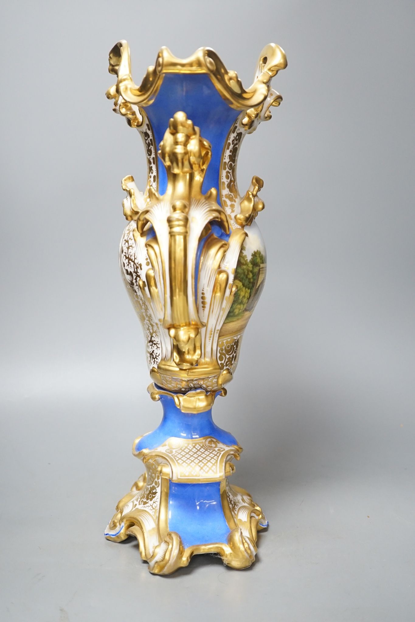 An early 19th century Paris porcelain vase in Feuillet style painted with a folly 44cm - Image 3 of 5