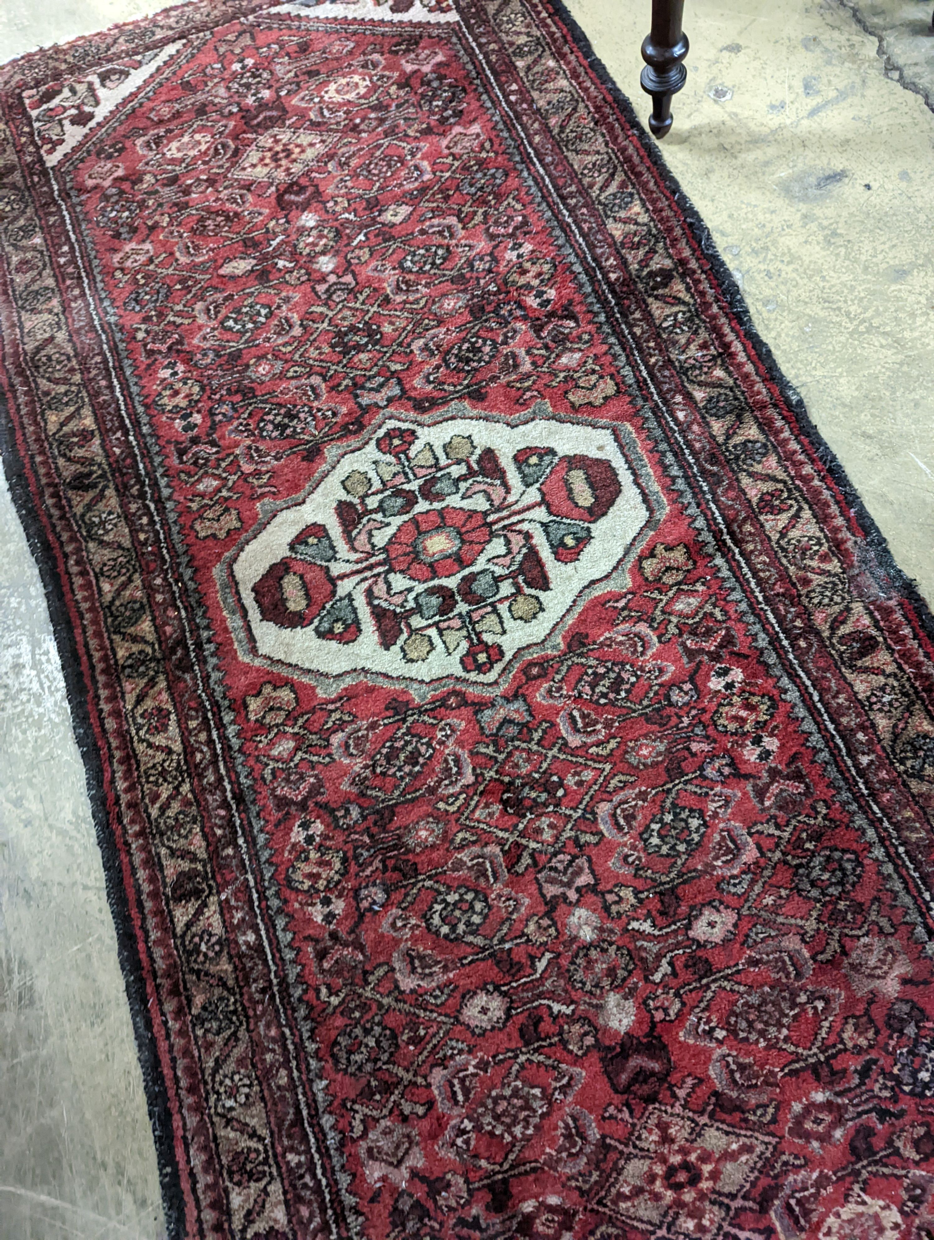 A Hamadan red ground rug, 190 x 82cm - Image 3 of 4