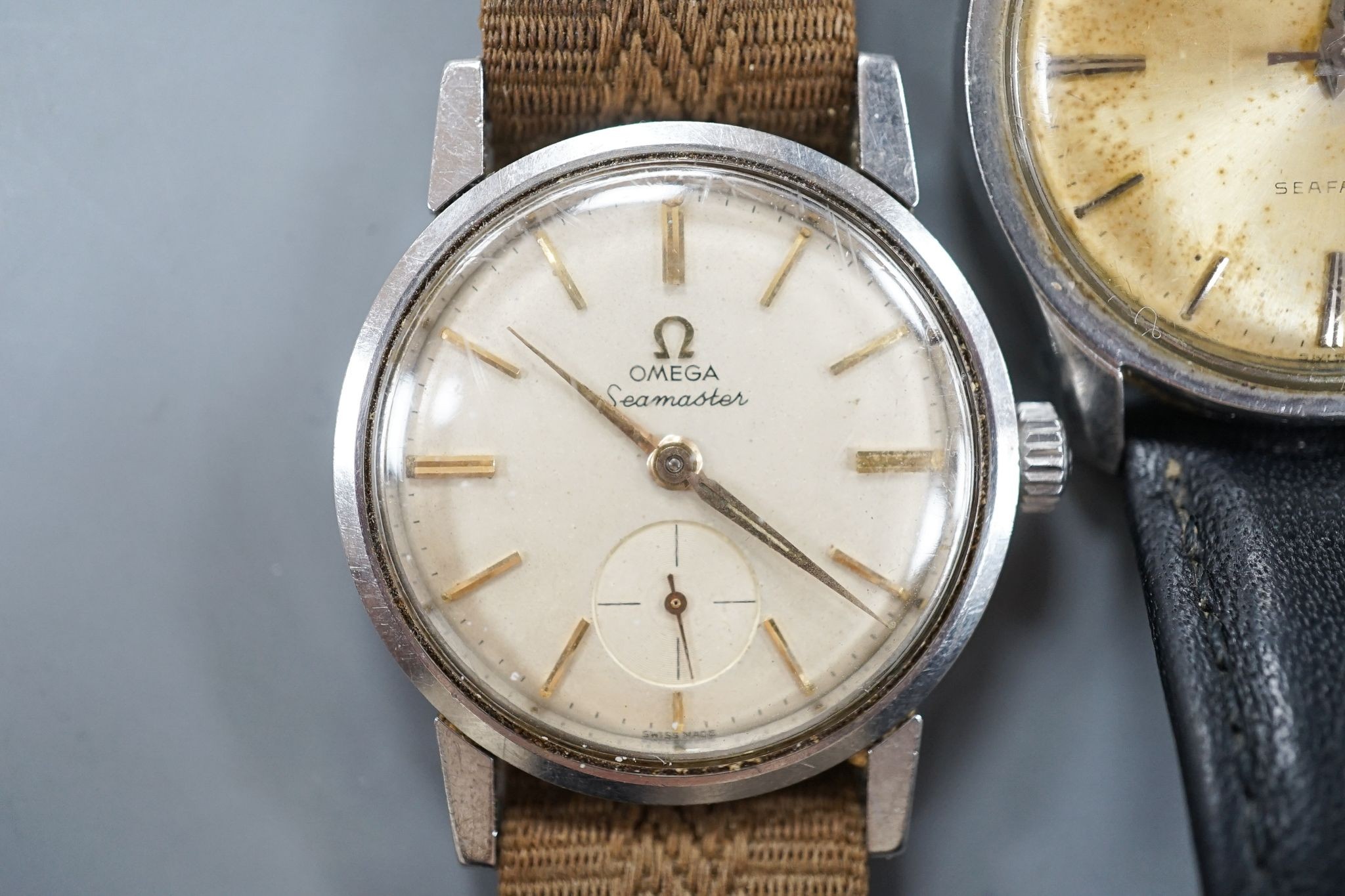 A gentleman's stainless steel Omega Seamaster manual wind wrist watch and two other watches. - Image 3 of 6