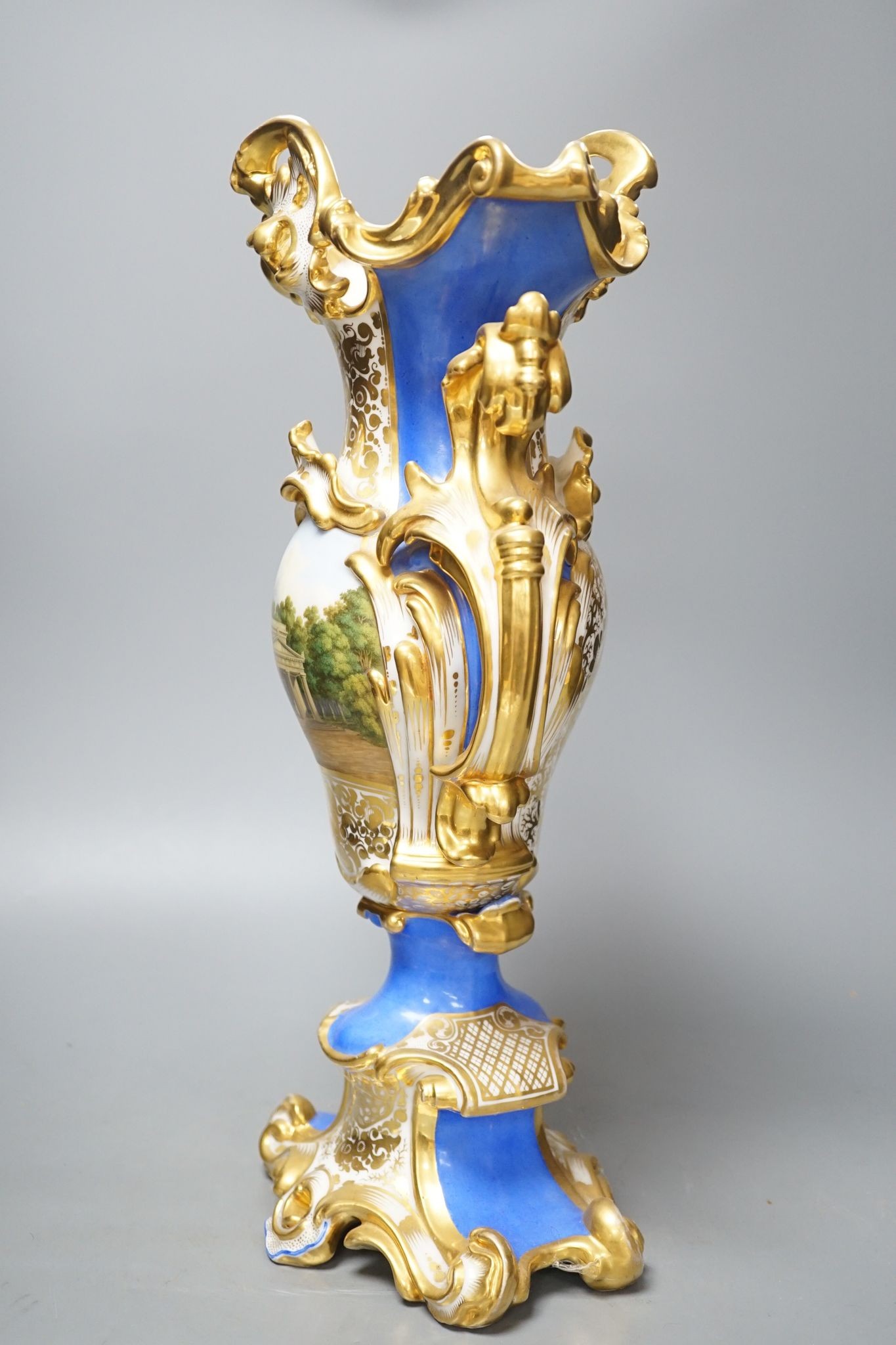 An early 19th century Paris porcelain vase in Feuillet style painted with a folly 44cm - Image 5 of 5
