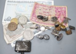 A silver vesta case, assorted cufflinks and a quantity of minor coinage and banknotes.