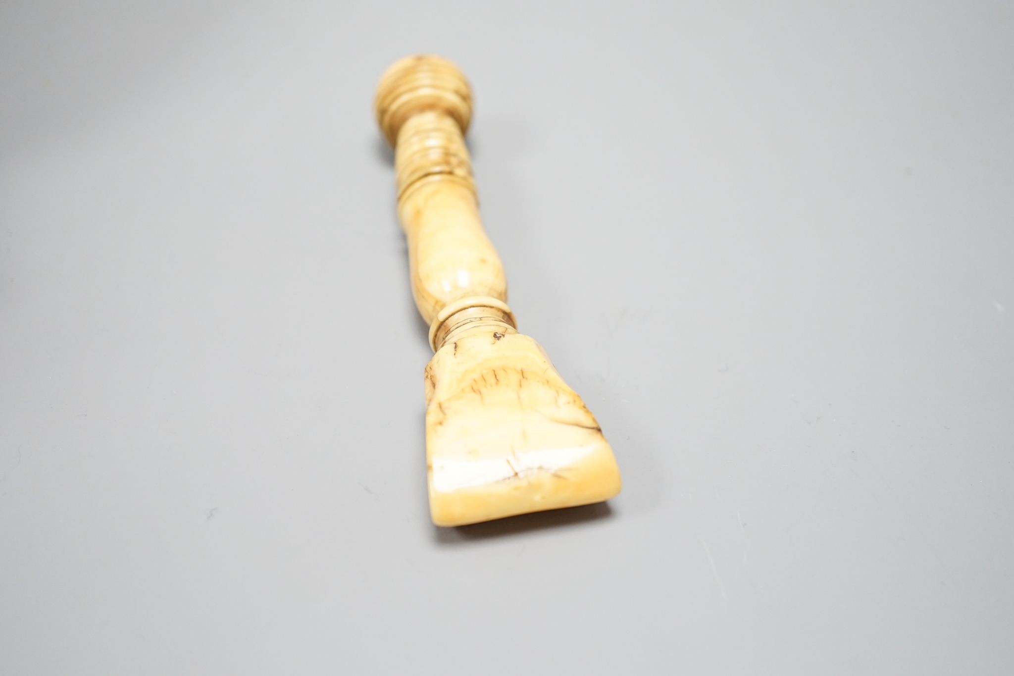 A Georgian marine ivory sail-maker's seam rubber,13 cms long. - Image 4 of 4