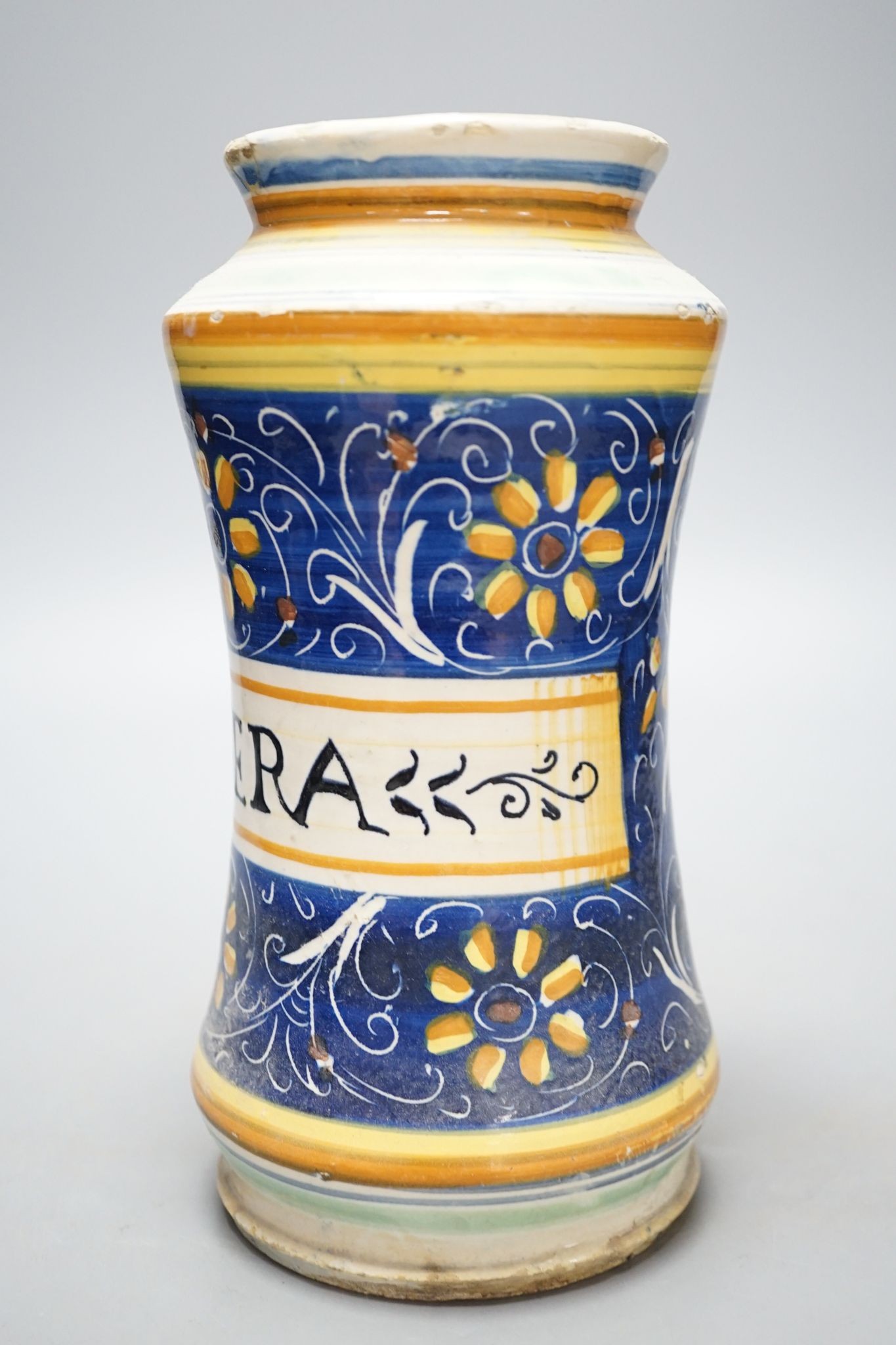 An 18th/ 19th century Italian maiolica ‘GOMEDERA’ albarello, 22.5cm - Image 3 of 6