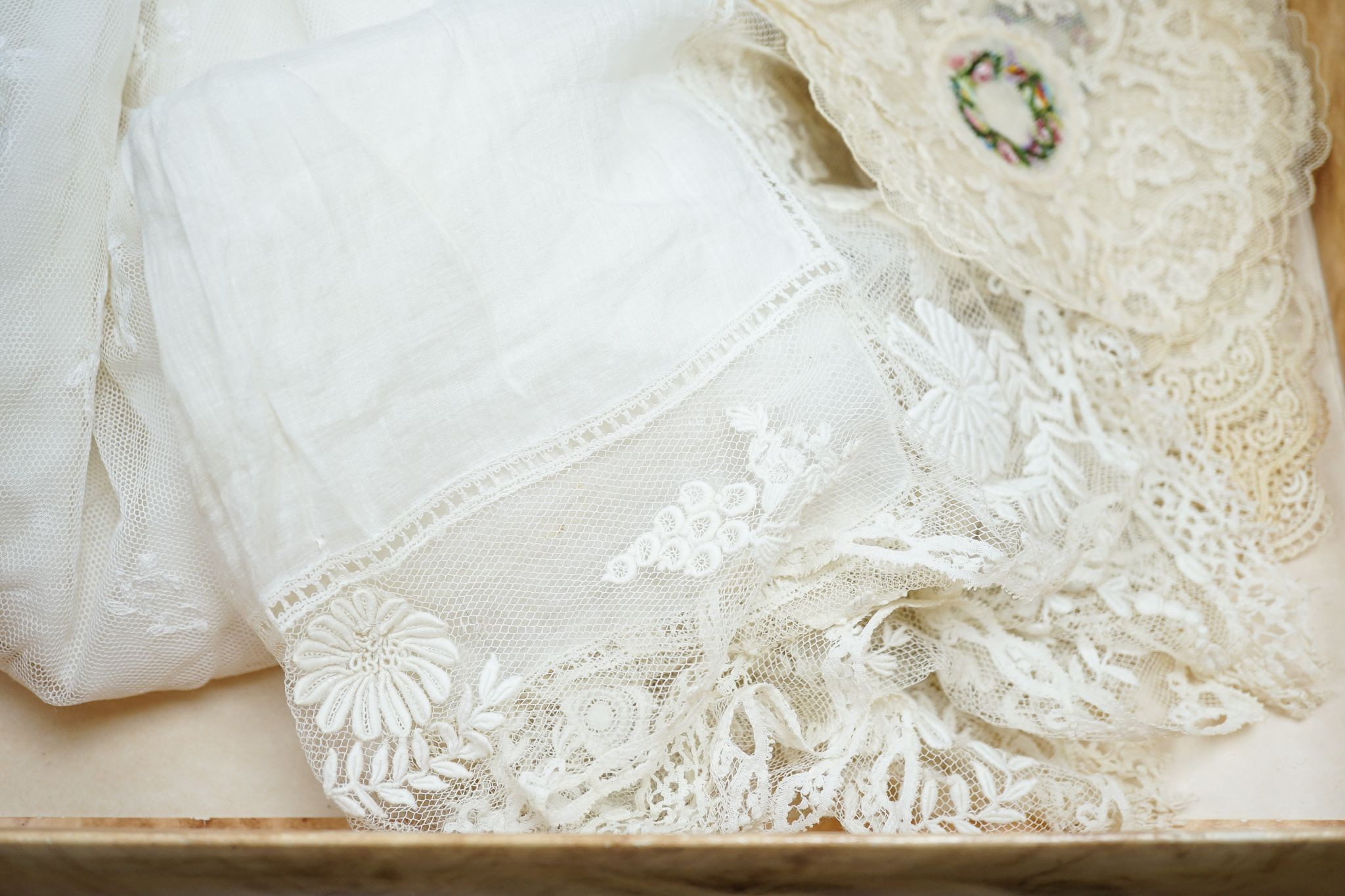 Two early 19th century, finely white worked lace hankies, various sets of lace mats and a lace - Image 5 of 5