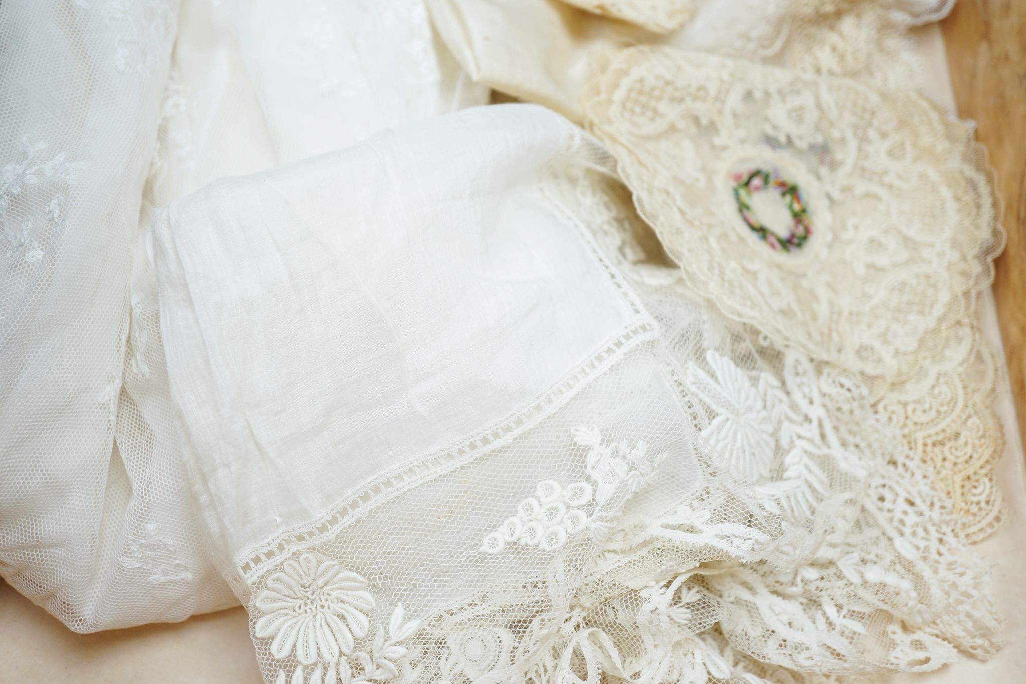 Two early 19th century, finely white worked lace hankies, various sets of lace mats and a lace - Image 4 of 5