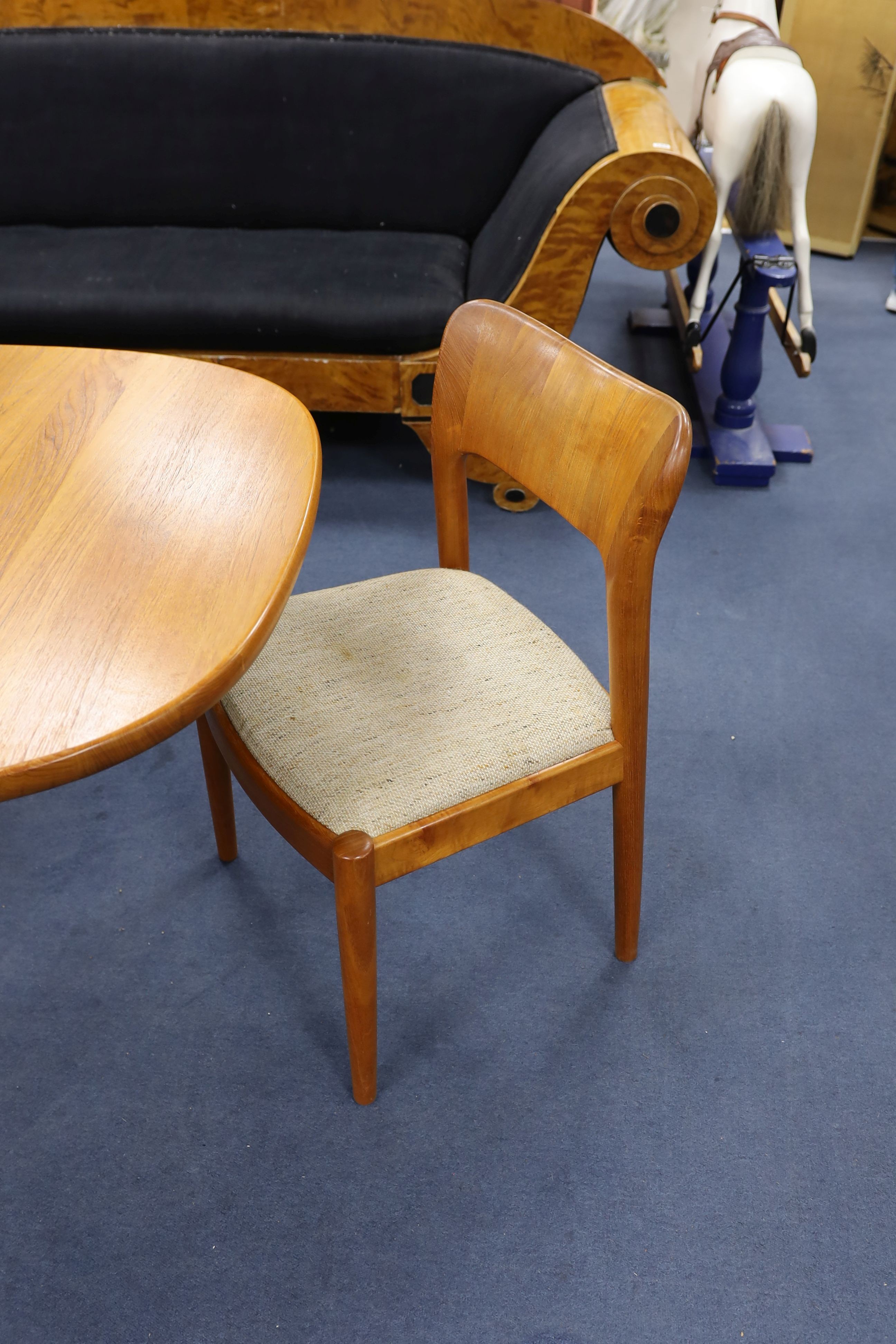 Mid century design. A Niels Koeford Danish teak extending dining table and four chairs, 222cm - Image 5 of 5