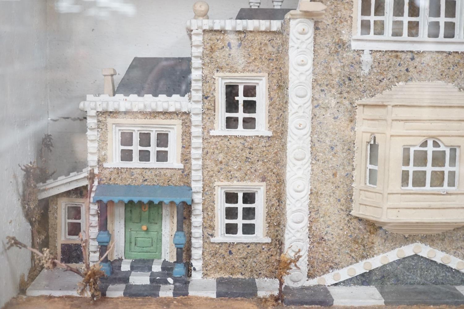A diorama of a country house, case 63 cm wide - Image 2 of 7