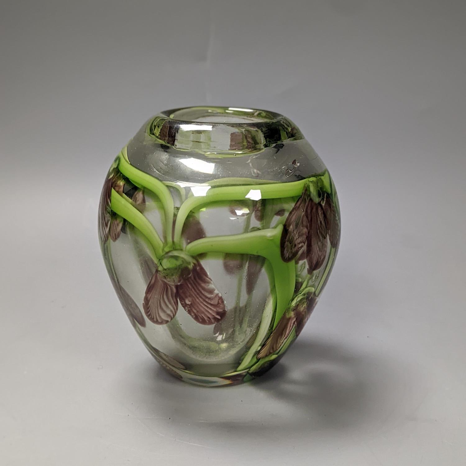 An Art glass lamp work vase 13.5cm