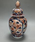 A 19th century Japanese Imari lidded vase 28cm