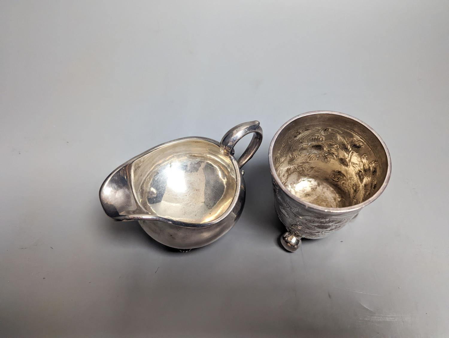 A William IV provincial silver cream jug, Barber & North, York?, 1836 and an 18th century - Image 2 of 3
