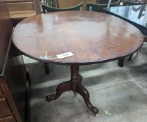 A Victorian circular mahogany tripod tea table, diameter 88cm, height 73cm