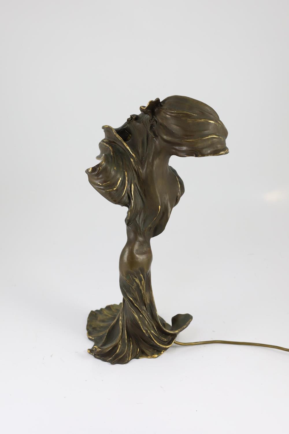 After Raoul Larche (1860-1912). A bronze 'Loie Fuller' table lamp,the dancer with raised arms, - Image 2 of 5