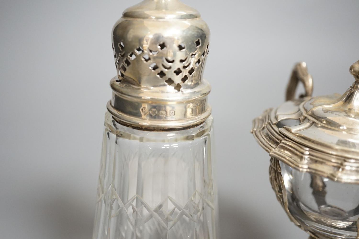 A George V silver mounted glass caster and a continental silver mustard pot frame (the latter a.f) - Image 4 of 5